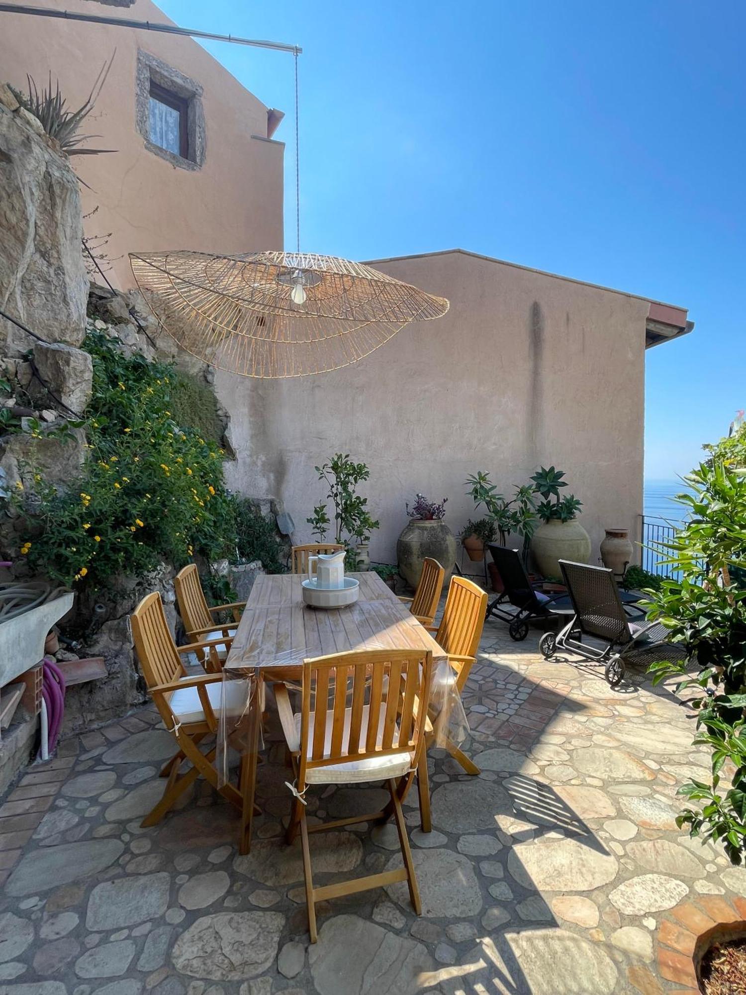 Villa The Secret Garden Forza dʼAgro Exterior foto